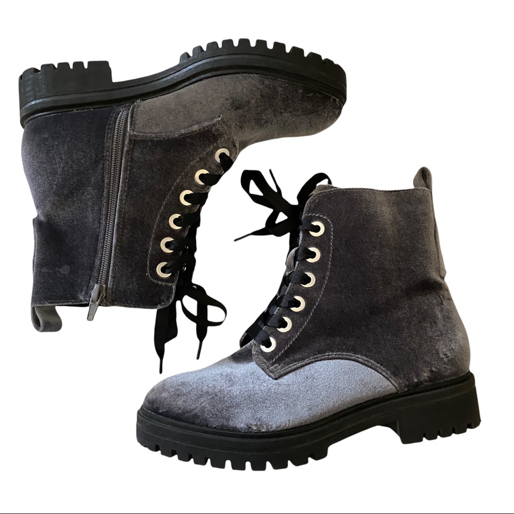 Rihanna Lace Up Velvet Combat Boots Mossimo Size 6